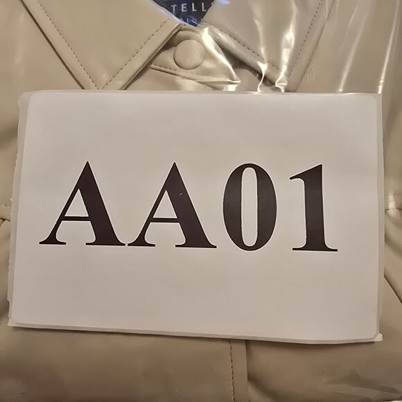 Bagatelle Collection Jacket Womens Medium Cream Feminine Faux Leather Bomber - Picture 13 of 13